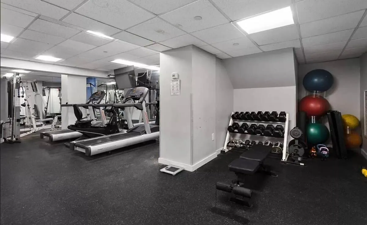 73-919 New Studio Uws Doorman Gym New York United States